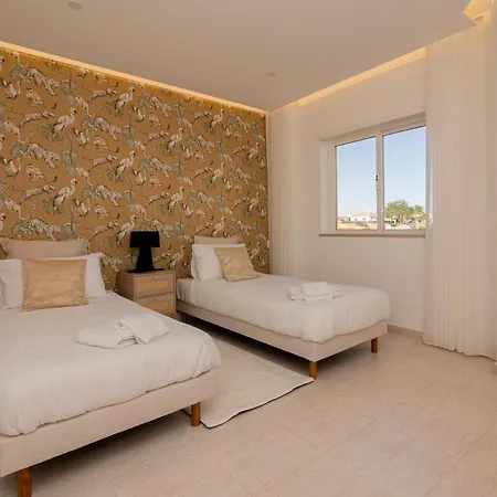 Tropical Oasis Park Villa Portimao