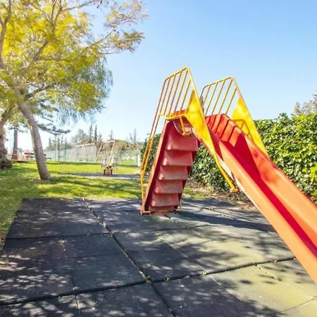 Tropical Oasis Park *