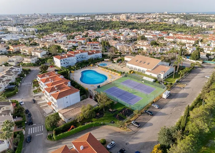 Tropical Oasis Park Villa Portimão